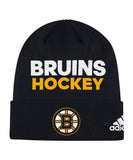 BOSTON BRUINS ADIDAS LOCKER ROOM CUFFED BEANIE - Boston-Bruins-Adidas-SR-Locker-Room-Cuffed-Beanie-Front