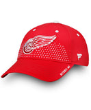 DETROIT RED WINGS FANATICS SENIOR 2018 NHL DRAFT HAT - Fanatics-Detroit-Red-Wings-NHL-Draft-Hat-2018-Front