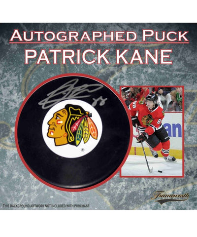 PATRICK KANE CHICAGO BLACKHAWKS FRAMEWORTH AUTHENTIC AUTOGRAPHED HOCKEY PUCK - Patrick-Kane-Chicago-Blackhawks-Frameworth-Signed-Hockey-Puck-min